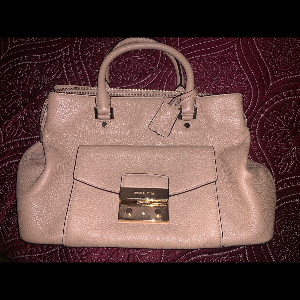 Michael Kors purse